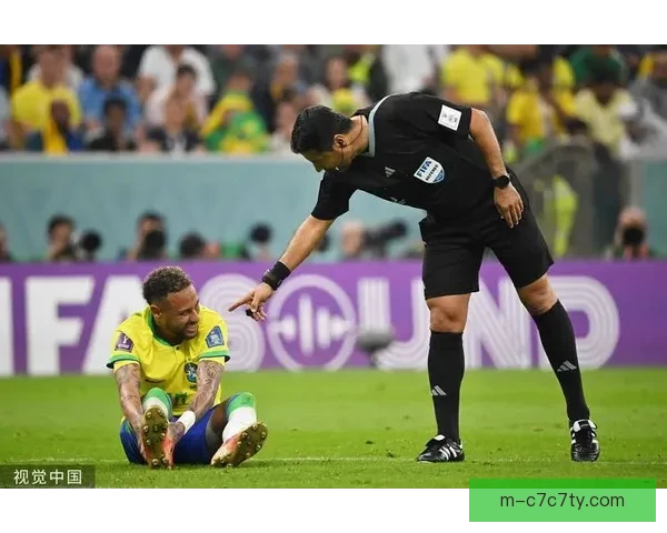 内马尔伤愈替补献助攻再立新功